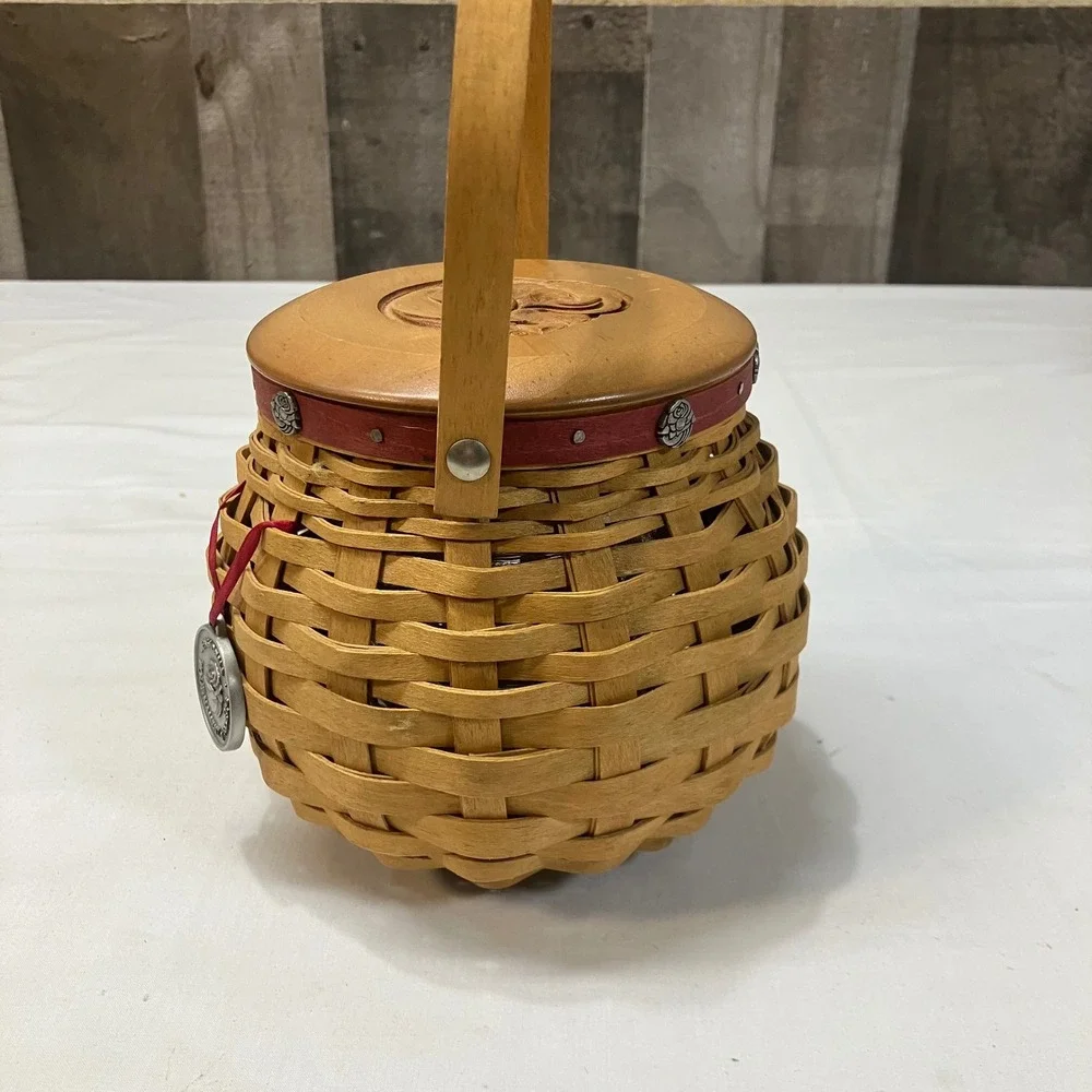 Longaberger 2004 Pasadena Tournament of Roses Basket Carved Lid Handwoven Rustic